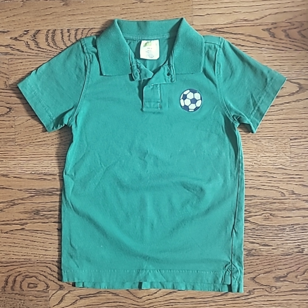 Boys soccer polo style shirt size xs 4